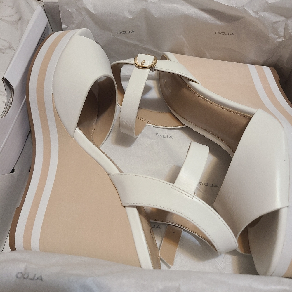 Shoes - Picture 14 of 16